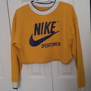 Reversible Nike Cropped Sweater